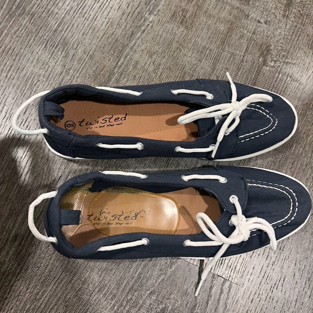 Twisted Women's Dark Blue Loafers with White Laces